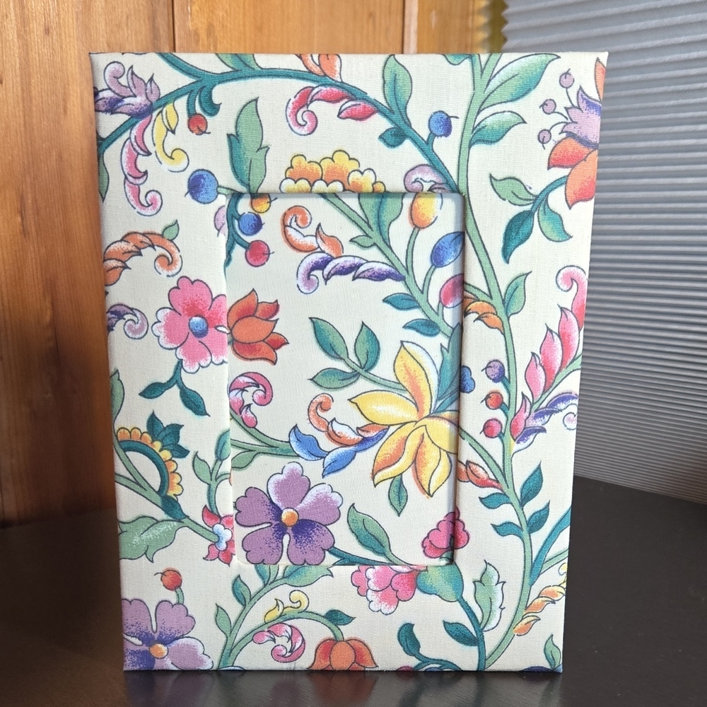 Renner Davis Floral Cloth Picture Frame